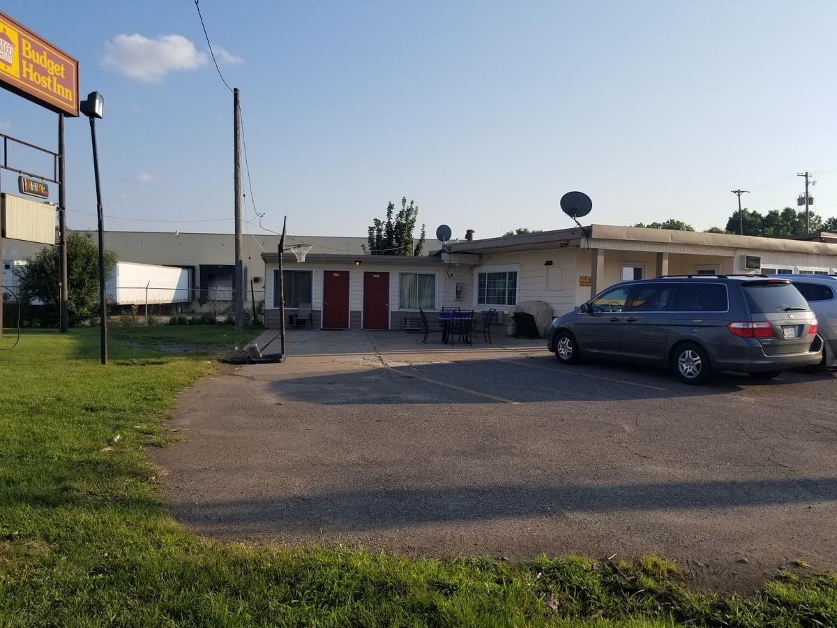 Motel Budget And *